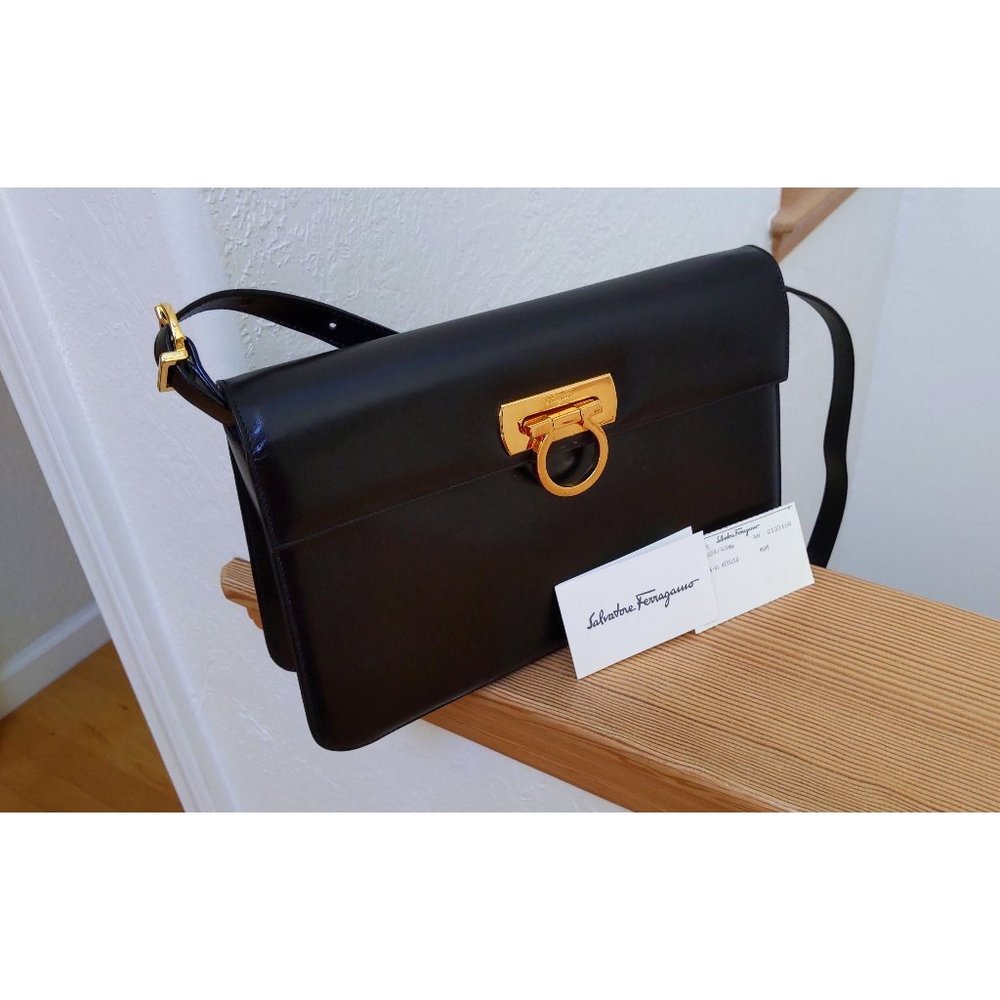 Salvatore Ferragamo Gancini Crossbody Bag Clutch
